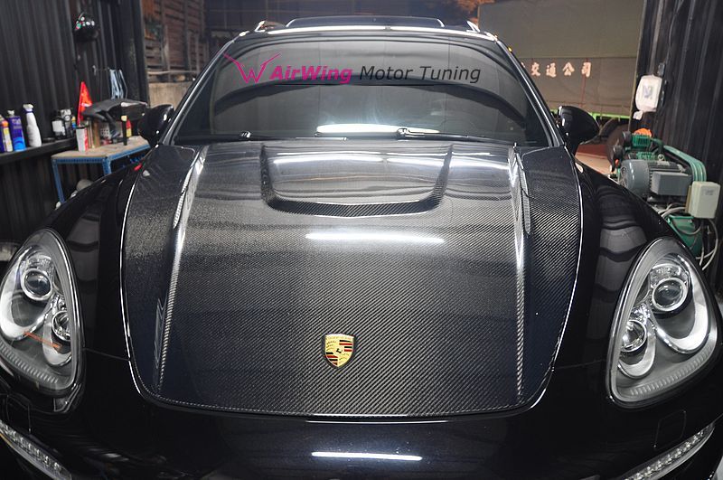 Porsche 958 Cayenne - HAMANN style carbon hood 2